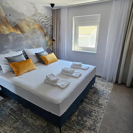 Lägenhet Blue Moon Apartment, Now With Jacuzzi
