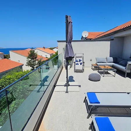 Lägenhet Blue Moon Apartment, Now With Jacuzzi